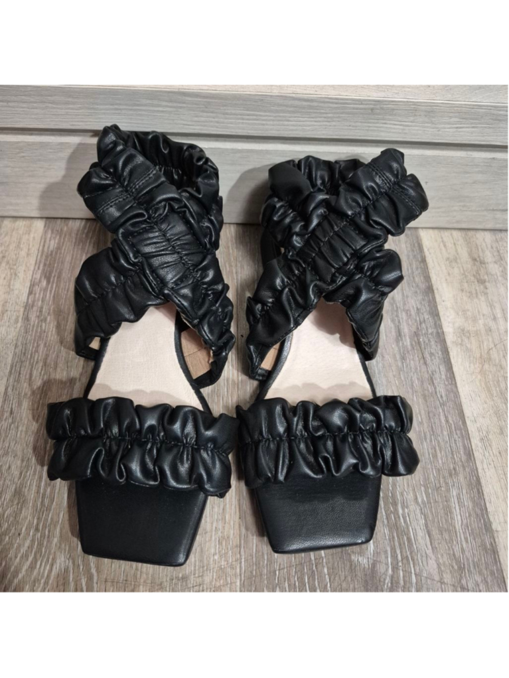 Women's ALL BLACK Black Ruched Block Heel Sandals Size 7